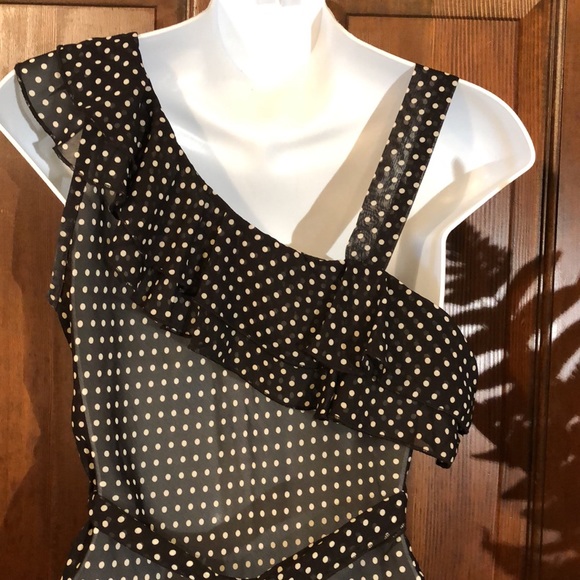 Sheer One Shoulder Ruffle - Picture 5 of 6